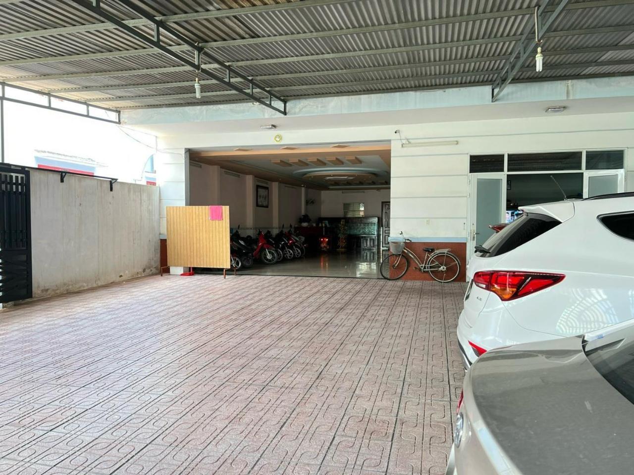 Khach San Khanh Du - Khanh Du Hotel 비엔호아 외부 사진